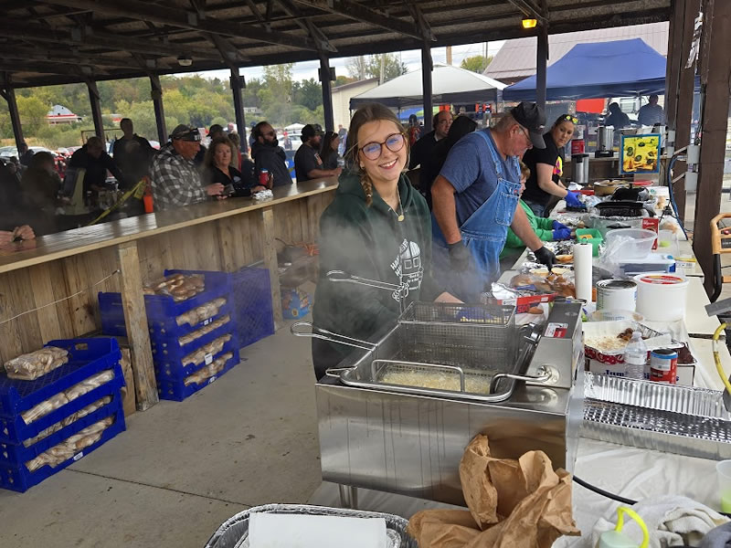 /pictures/Car Show_2025/20251011_122955.jpg